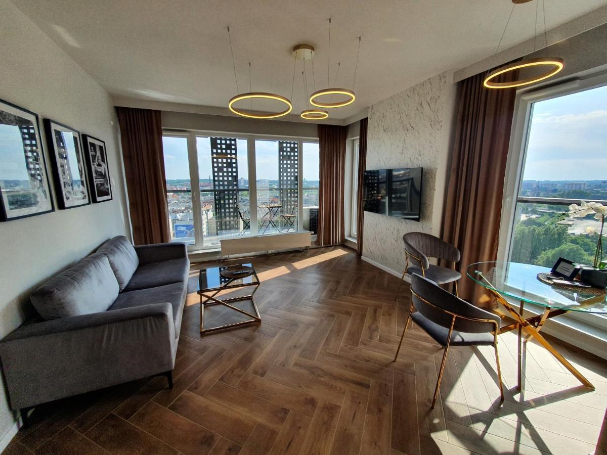 15 Pietro Sokolska 30 Towers Apartments - New - Lux - Parking - Sauna - Gym- And The Best View In Katowice Zewnętrze zdjęcie