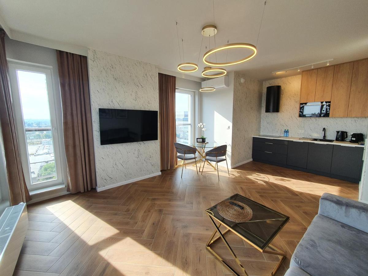 15 Pietro Sokolska 30 Towers Apartments - New - Lux - Parking - Sauna - Gym- And The Best View In Katowice Zewnętrze zdjęcie