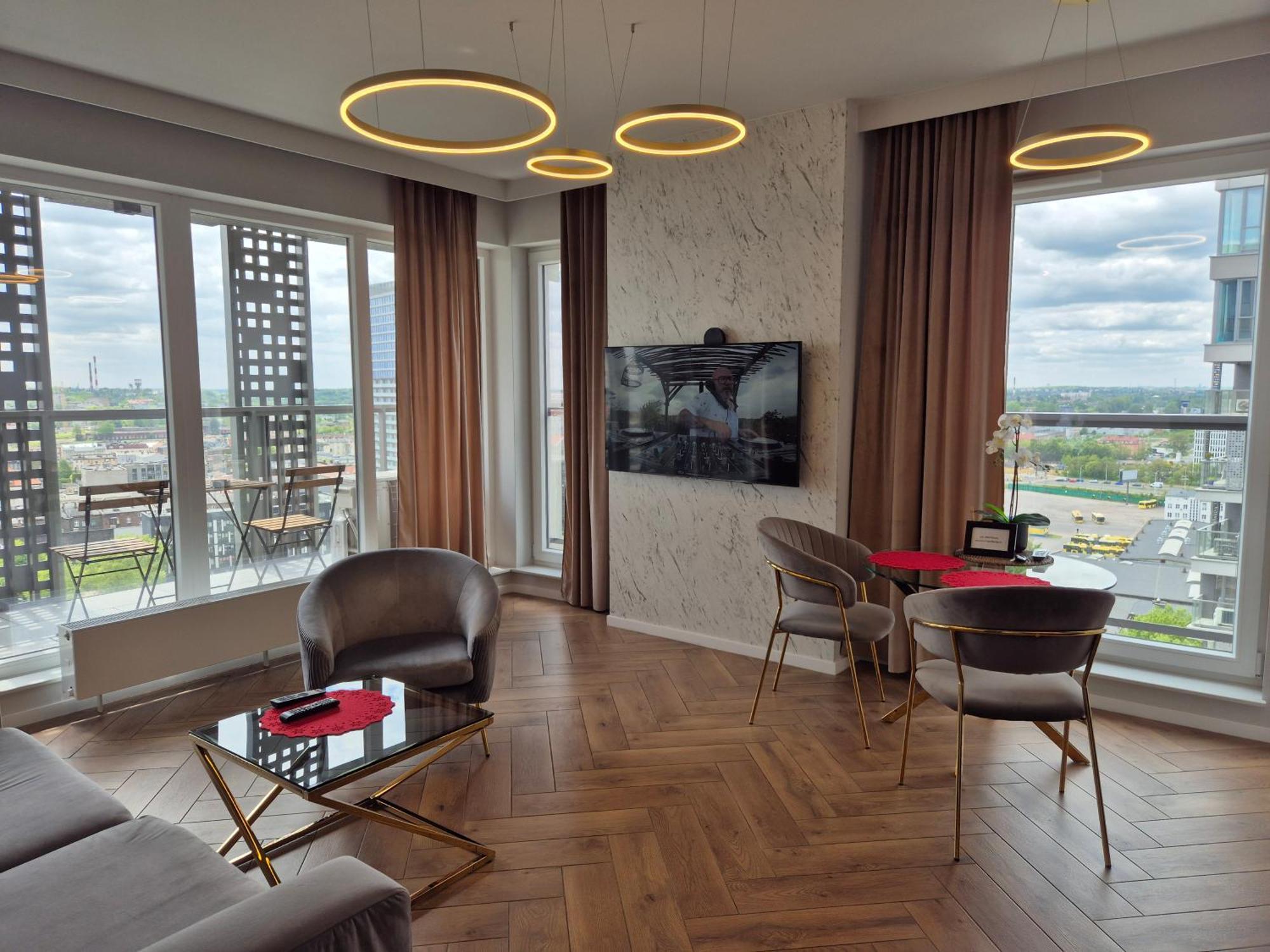 15 Pietro Sokolska 30 Towers Apartments - New - Lux - Parking - Sauna - Gym- And The Best View In Katowice Zewnętrze zdjęcie