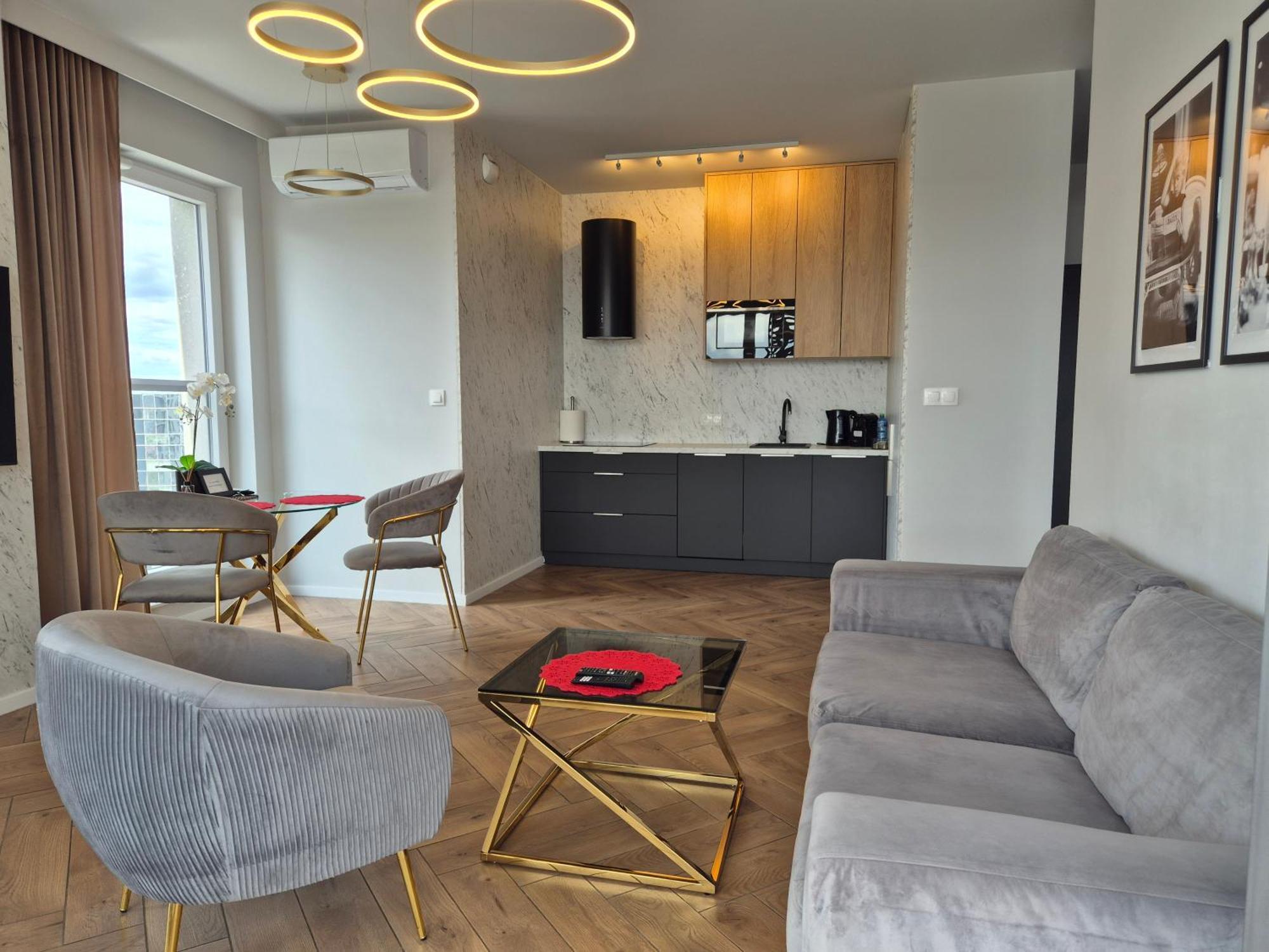 15 Pietro Sokolska 30 Towers Apartments - New - Lux - Parking - Sauna - Gym- And The Best View In Katowice Zewnętrze zdjęcie